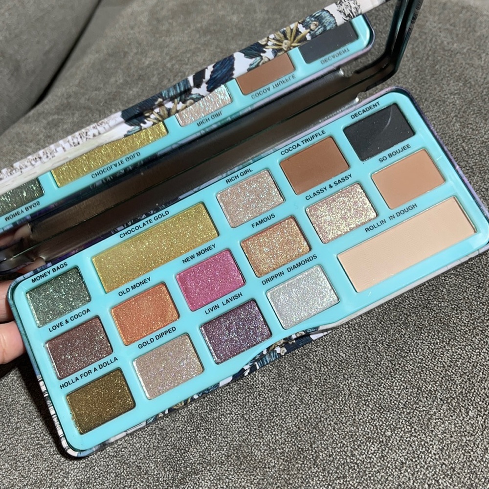 🥰🥰Okalan Metallic/Matte Eyeshadow🥰🥰 - Picture 2 of 6